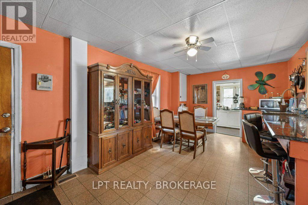 16 Westport Road Property Photo 11