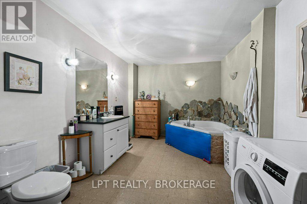 16 Westport Road Property Photo 13