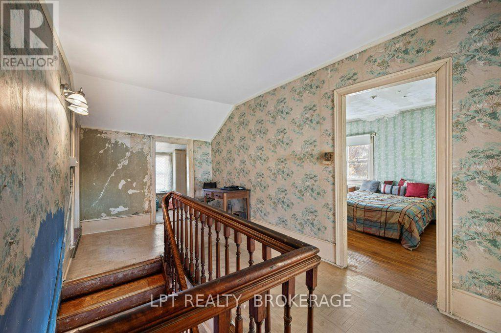 16 Westport Road Property Photo 21
