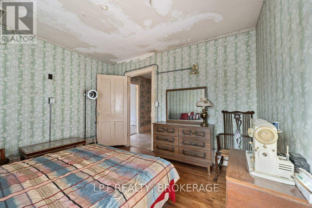 16 Westport Road Property Photo 27