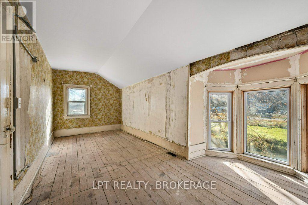 16 Westport Road Property Photo 28