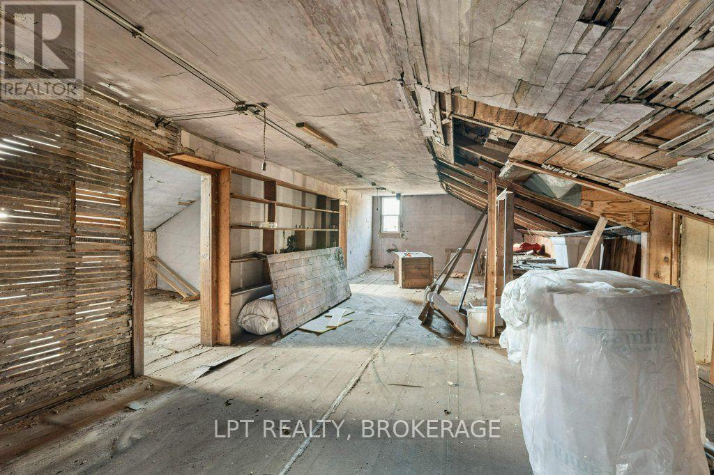 16 Westport Road Property Photo 39