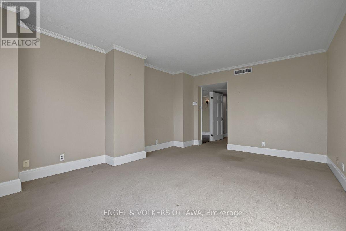 403 - 21 Durham Private Property Photo 21