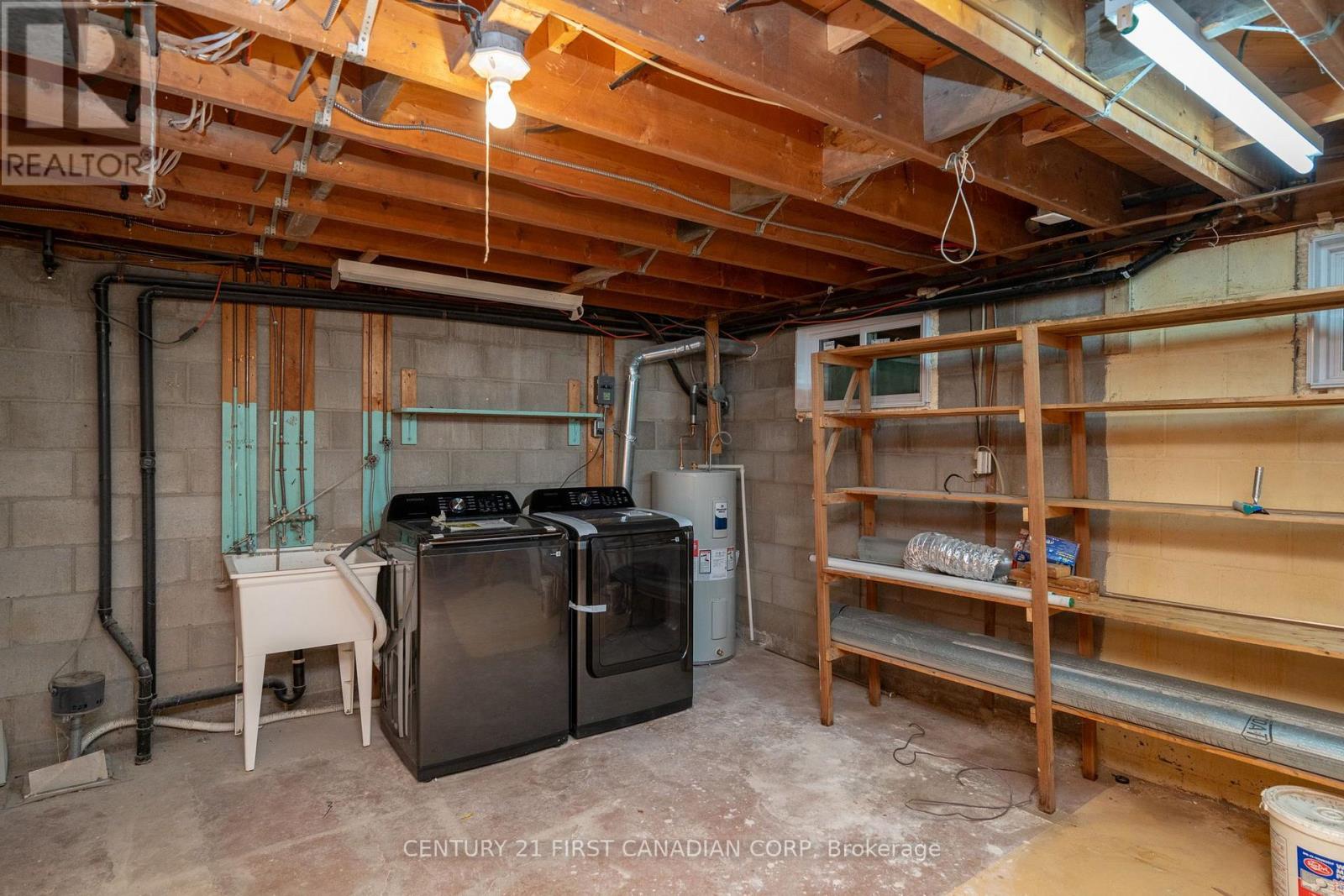 1492 North Vernon Avenue Property Photo 42