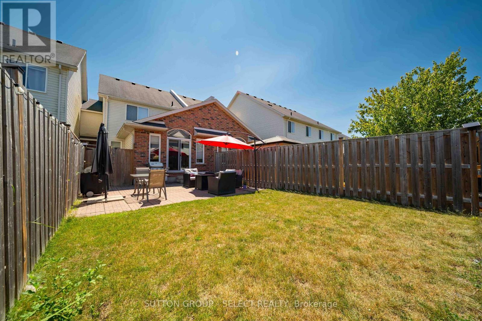 934 Silverfox Crescent Property Photo 35