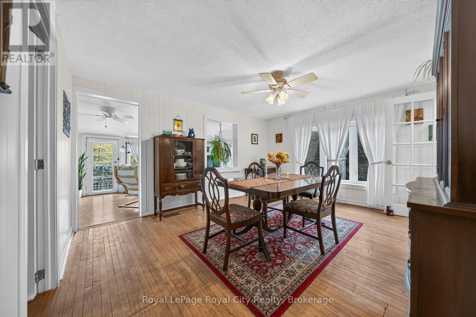 601 St Andrew Street E Property Photo 15