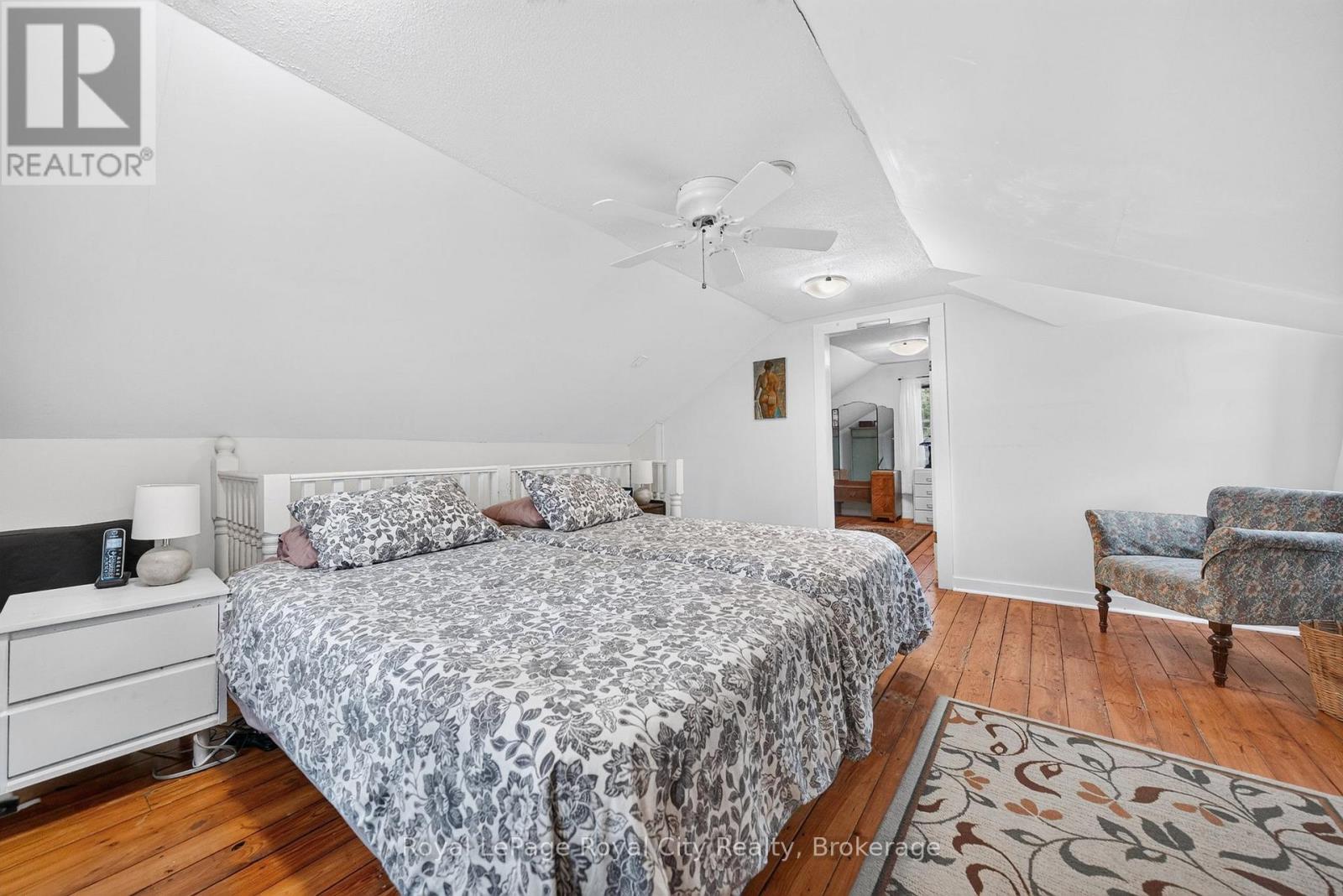601 St Andrew Street E Property Photo 29