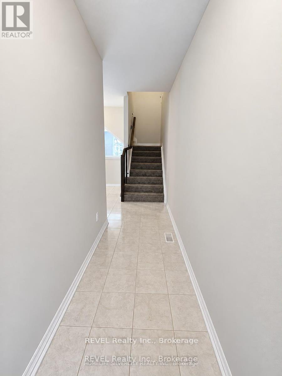 7397 Matteo Drive Property Photo 4