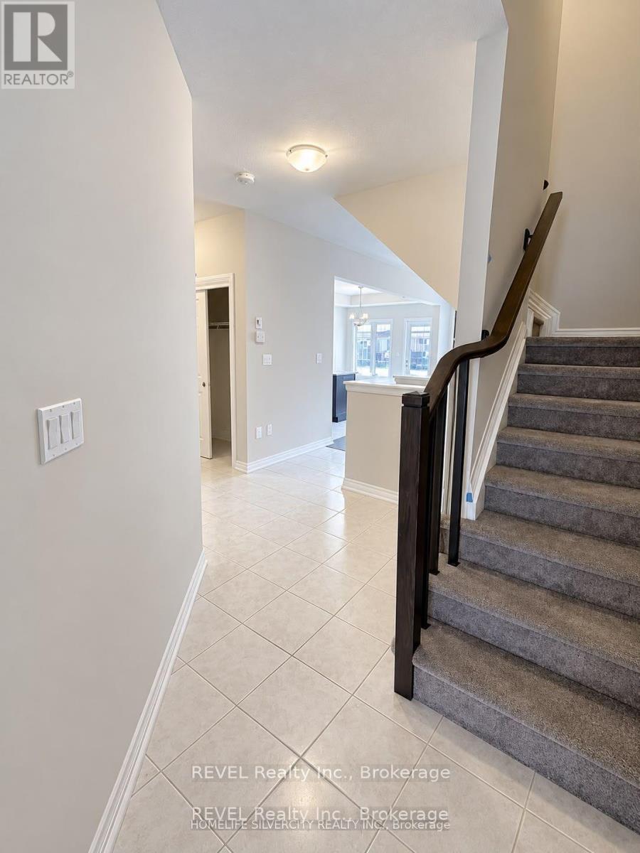 7397 Matteo Drive Property Photo 5