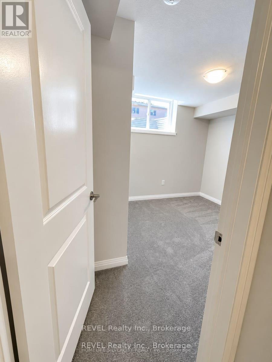 7397 Matteo Drive Property Photo 18
