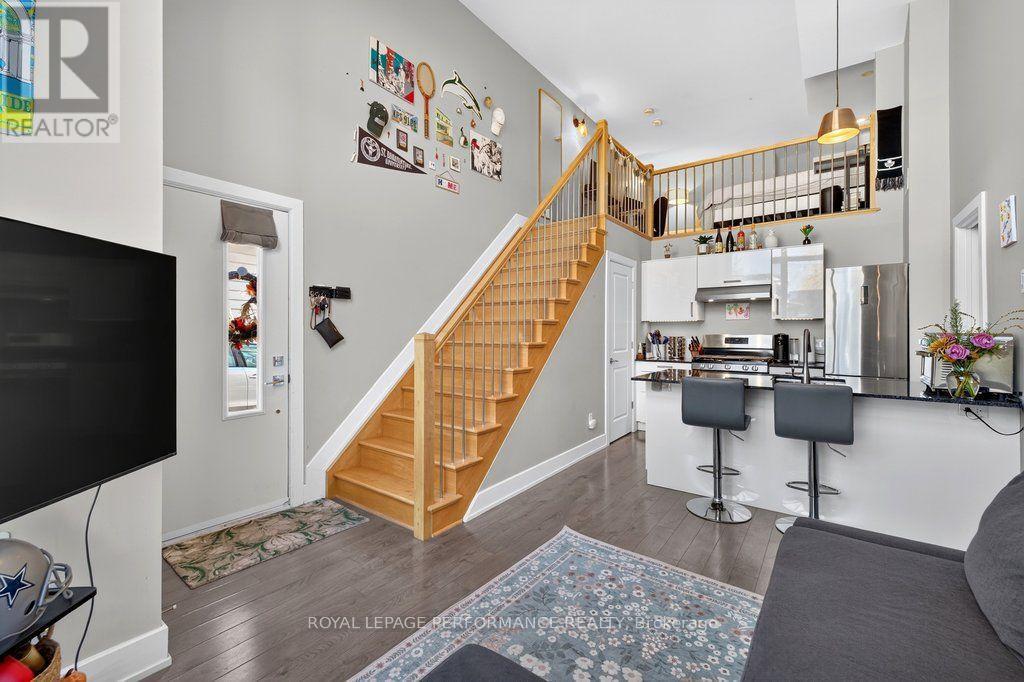 B - 206 Manchester Avenue Property Photo 7