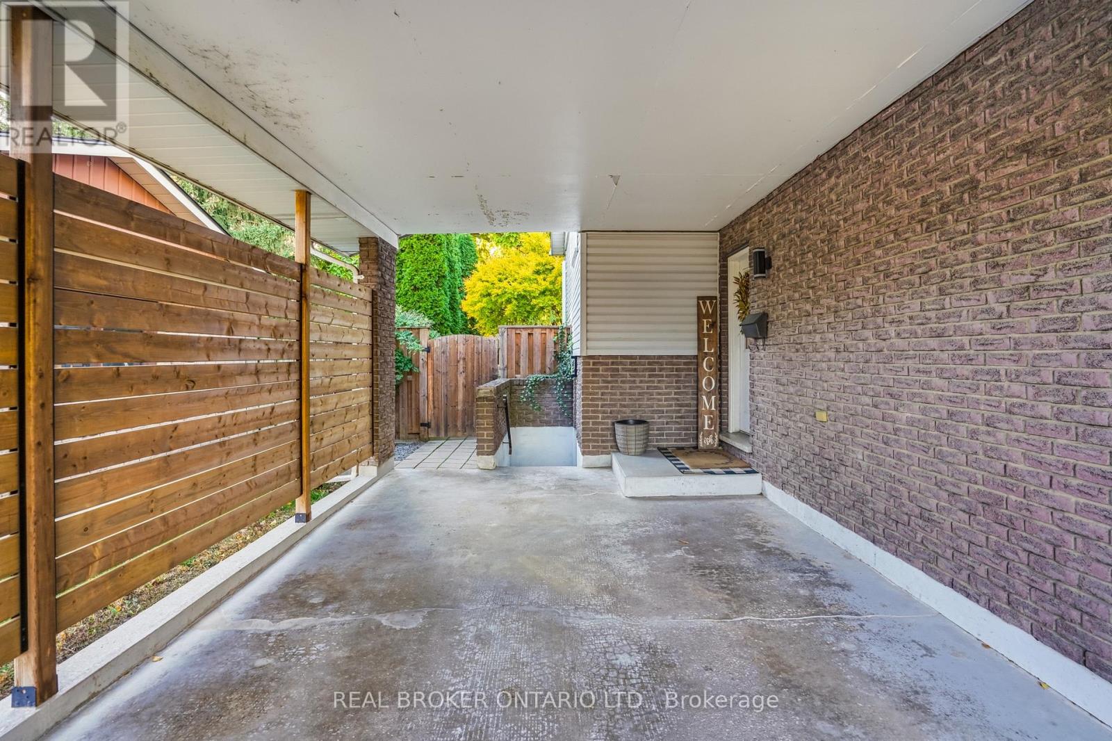 43 Shoreline Drive Property Photo 9