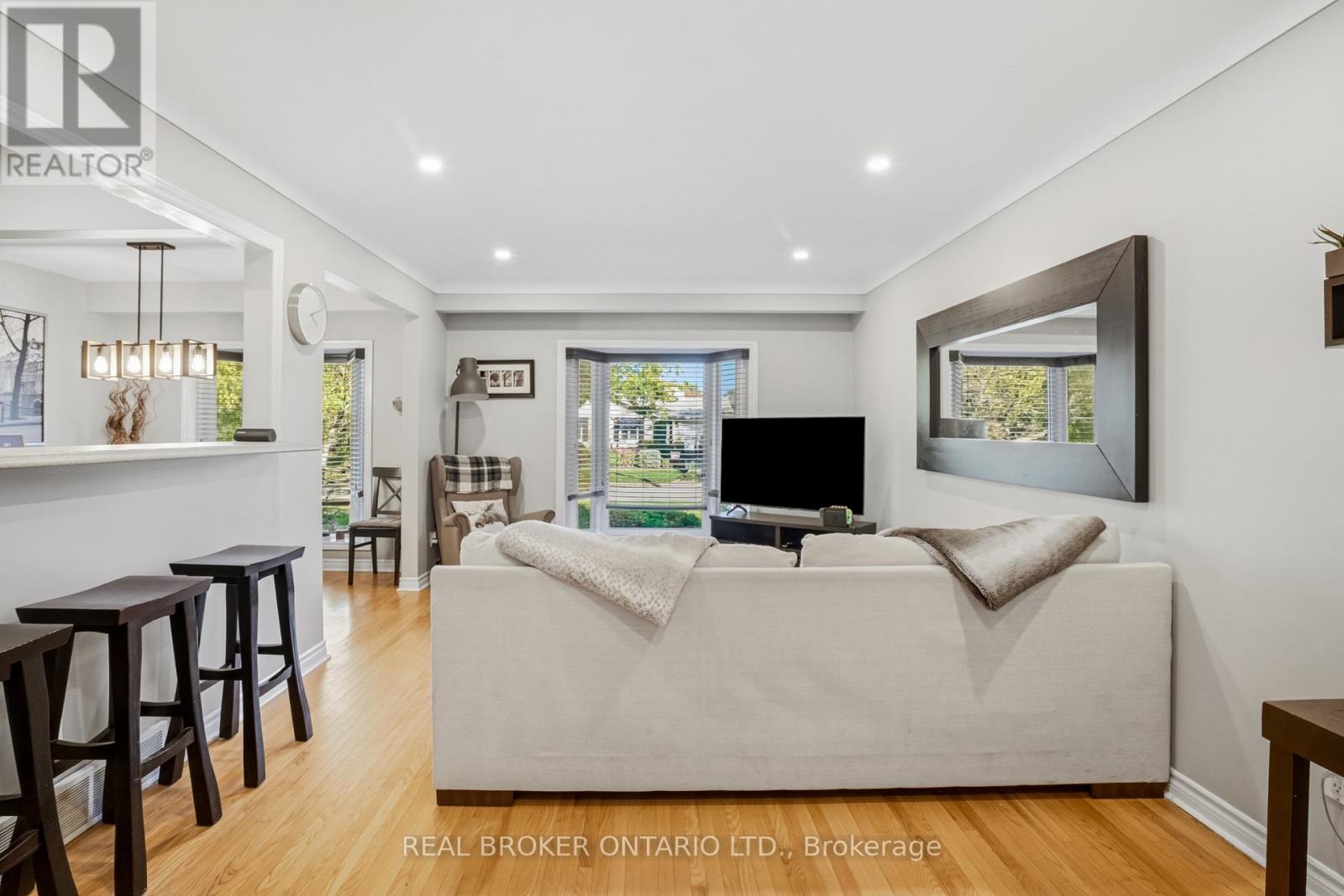 43 Shoreline Drive Property Photo 10