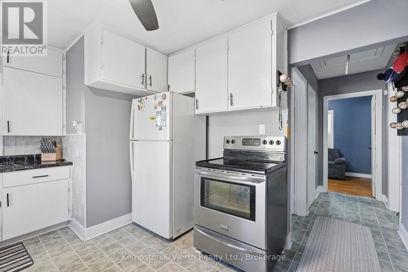 334 Davidson Avenue N Property Photo 11