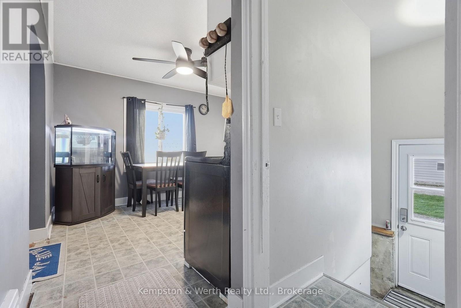 334 Davidson Avenue N Property Photo 13