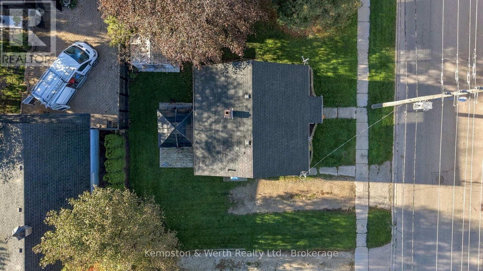 334 Davidson Avenue N Property Photo 24