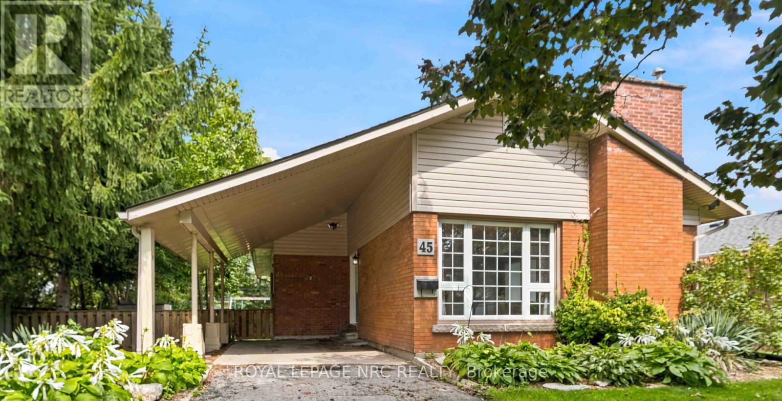 45 Woodcroft Crescent Property Photo 1