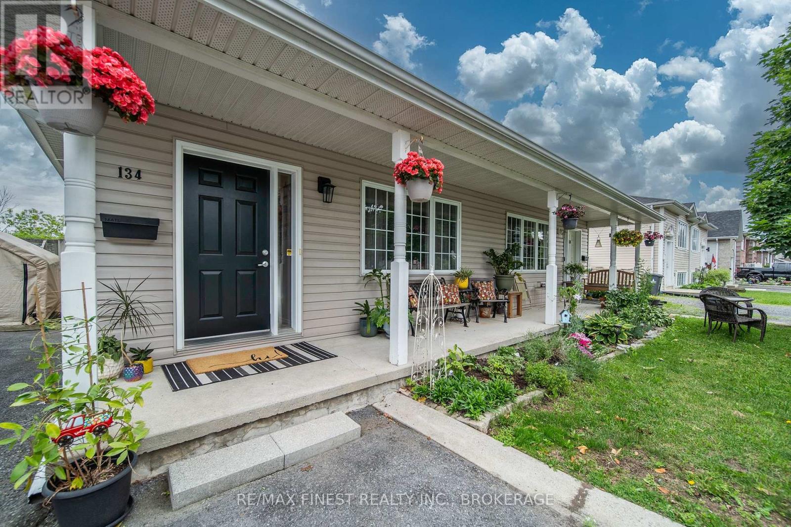 134 Briceland Street Property Photo 1
