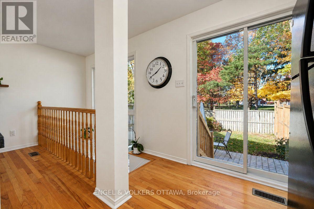 154 College Circle Property Photo 22