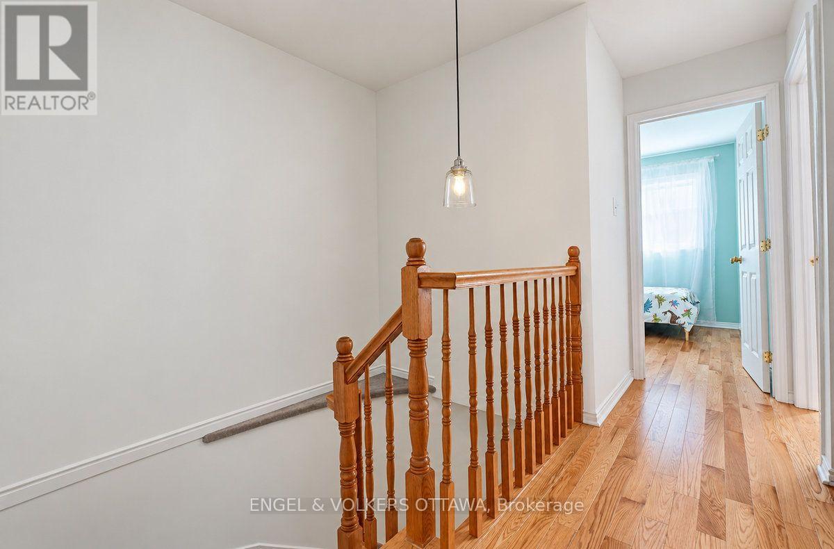 154 College Circle Property Photo 27