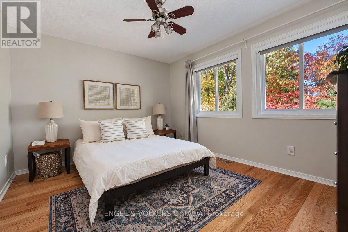 154 College Circle Property Photo 29