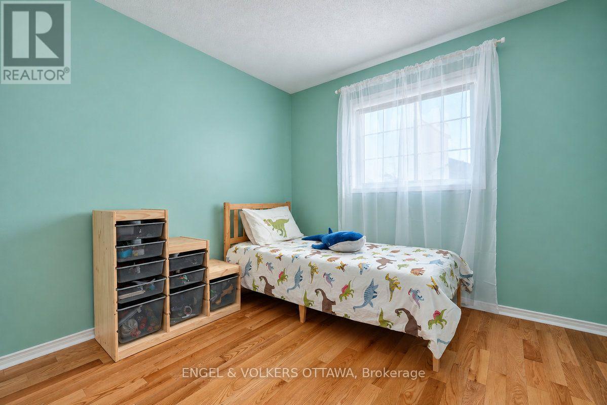 154 College Circle Property Photo 34