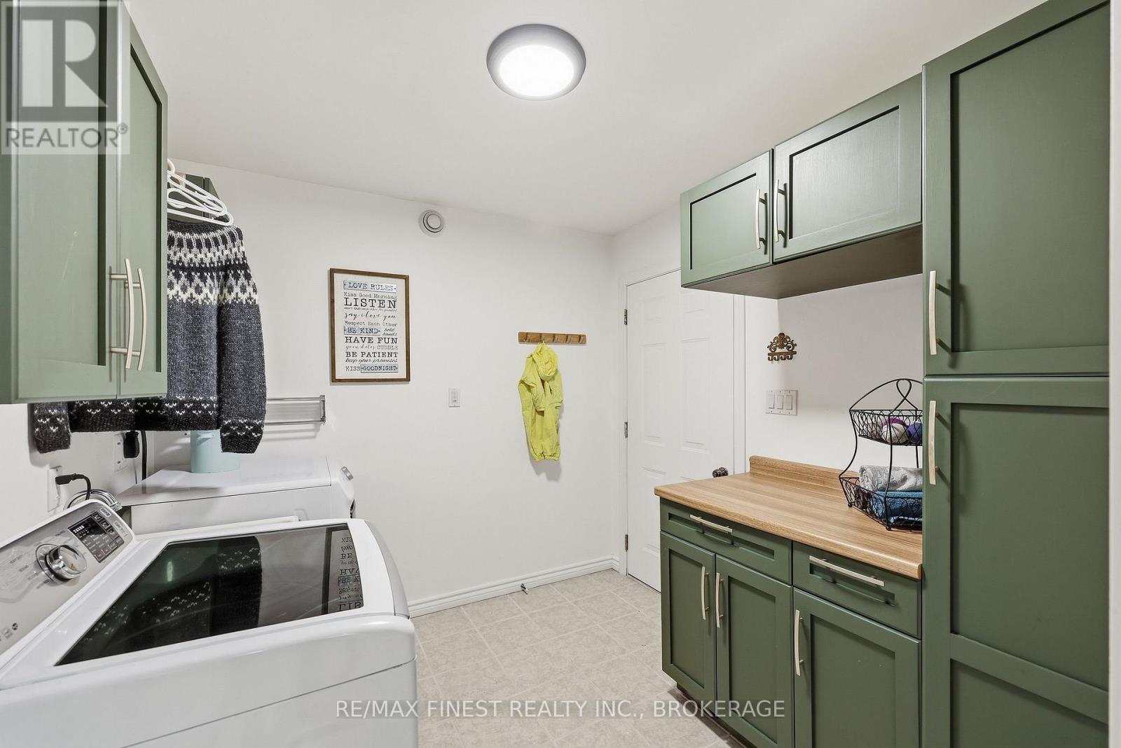 4404 Ashwood Drive Property Photo 19