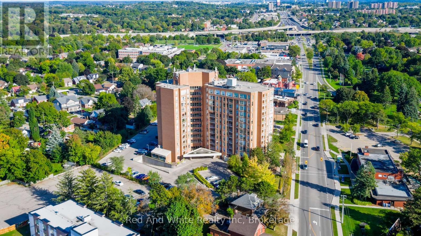 802 - 1414 KING STREET E Property Photo 1