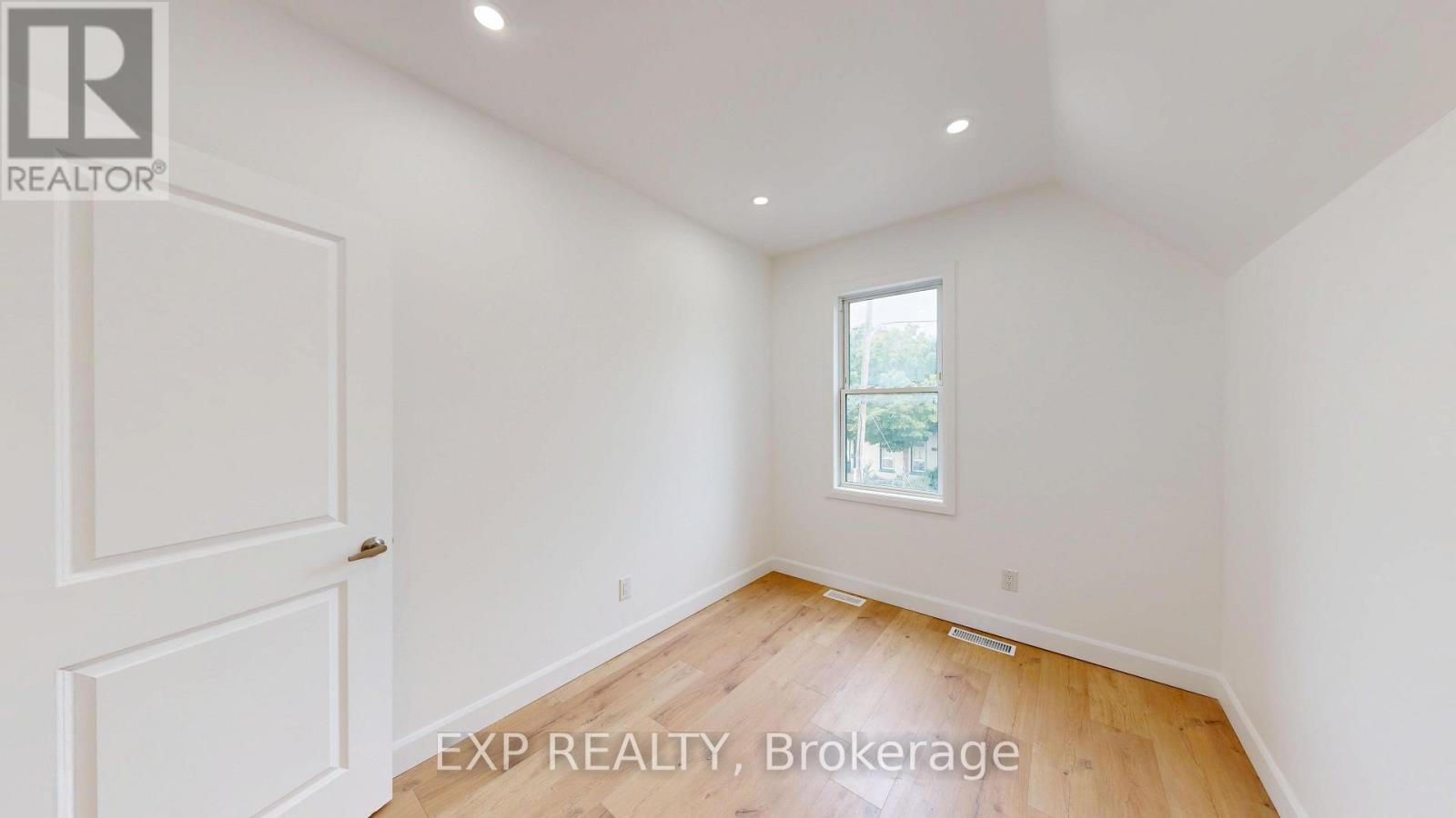 686 Elias Street Property Photo 24