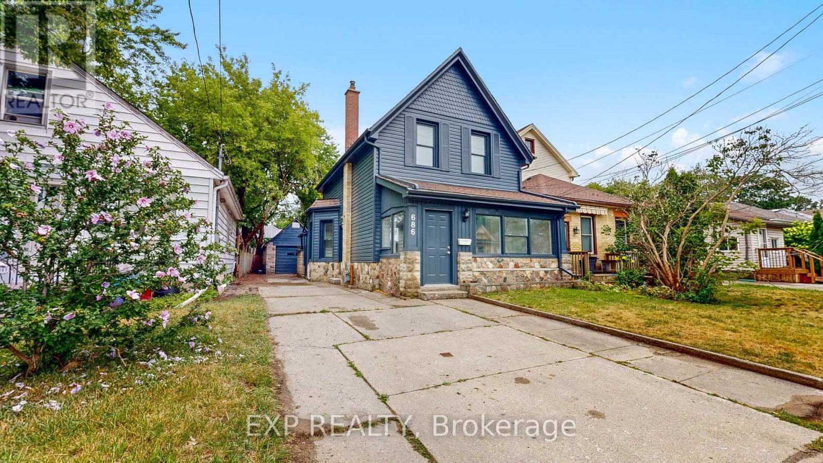 686 Elias Street Property Photo 25