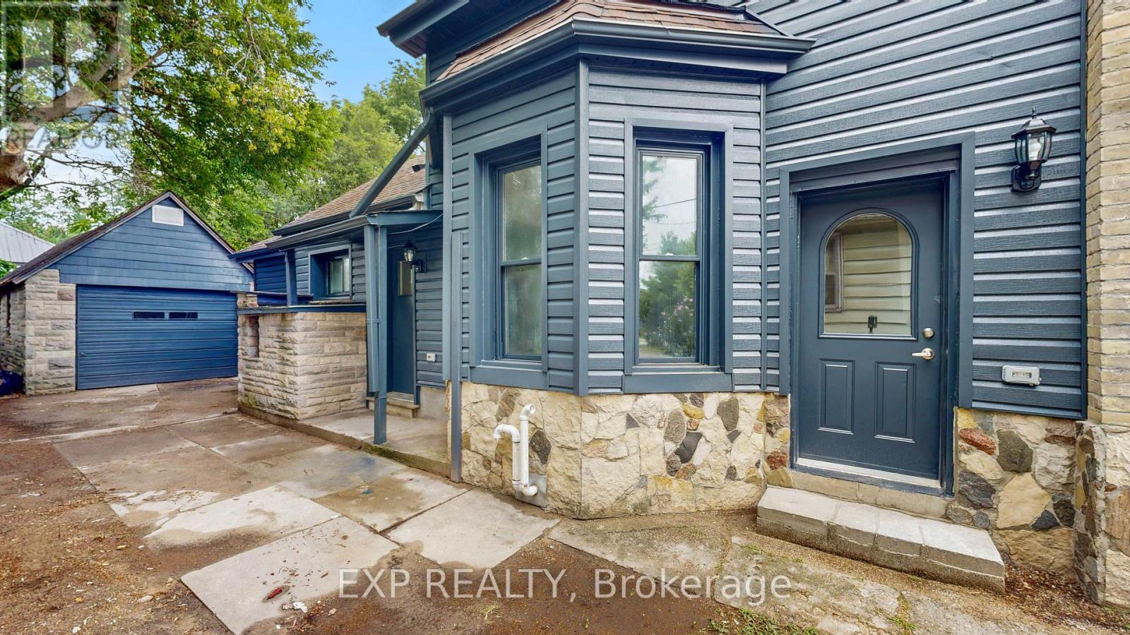 686 Elias Street Property Photo 26