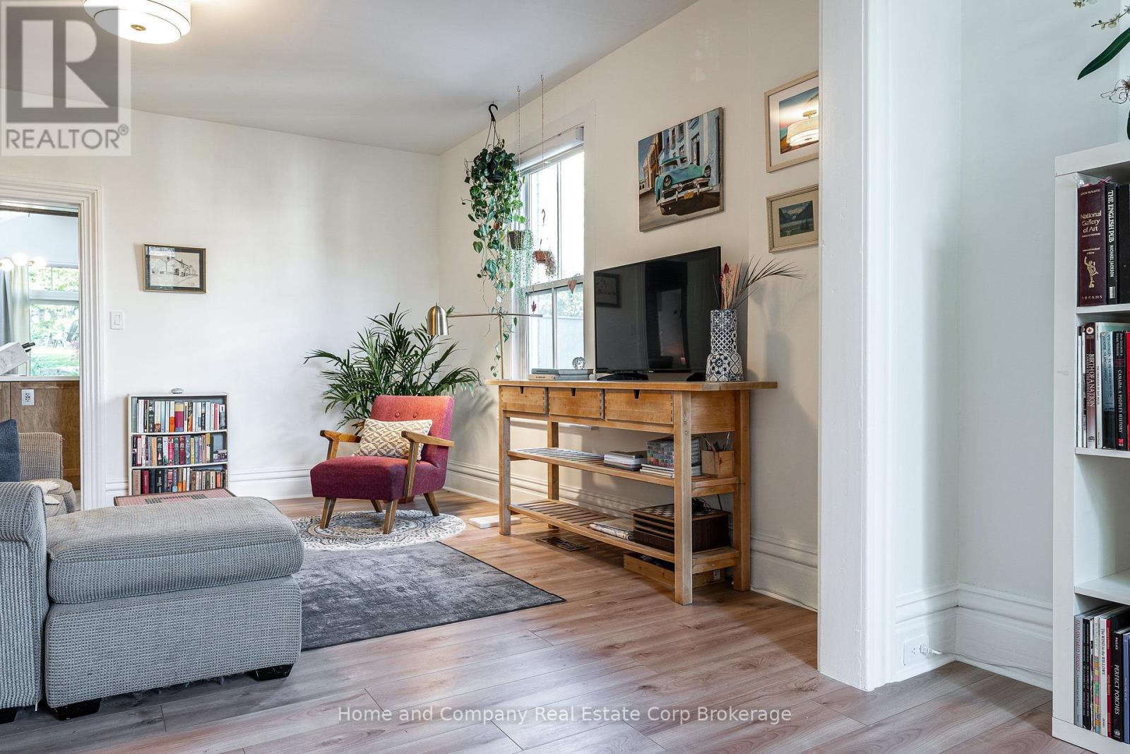 18 Robinson Street Property Photo 8