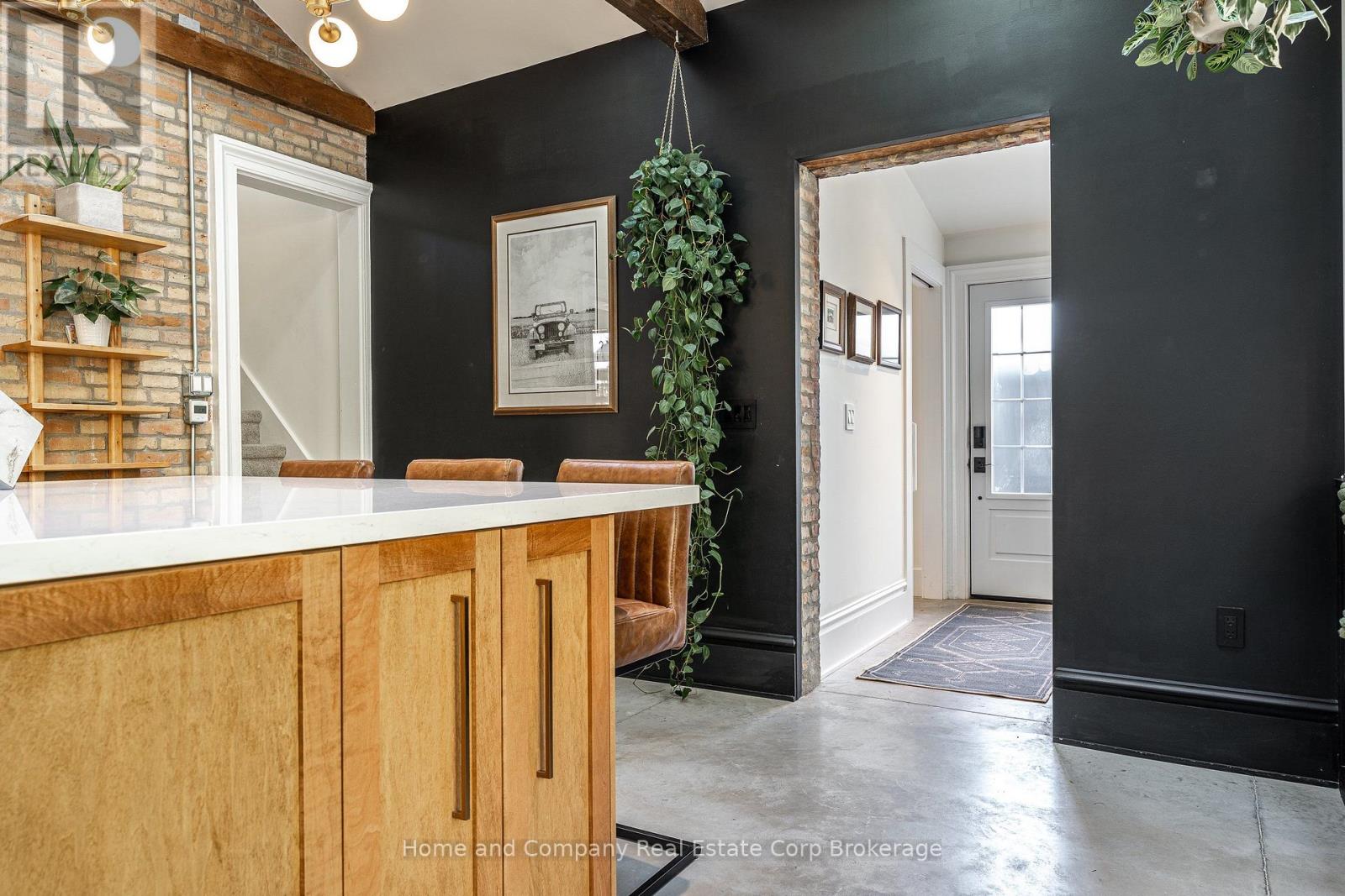 18 Robinson Street Property Photo 23