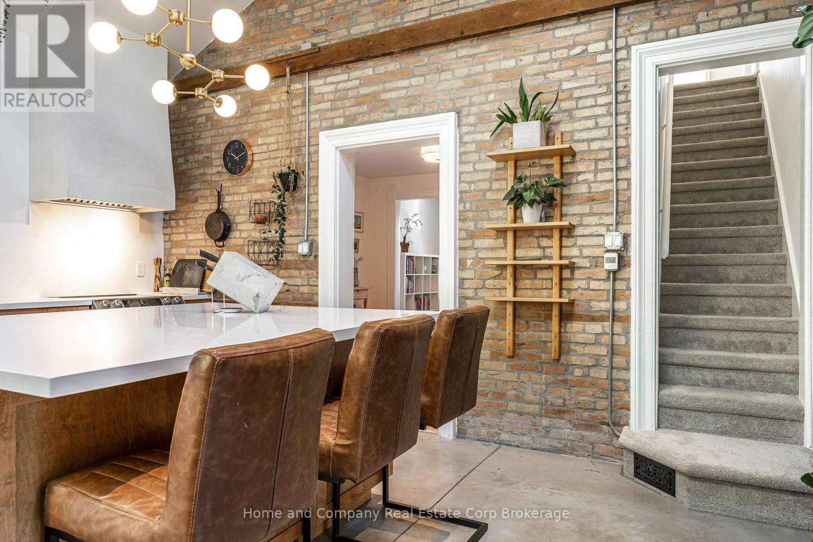 18 Robinson Street Property Photo 29