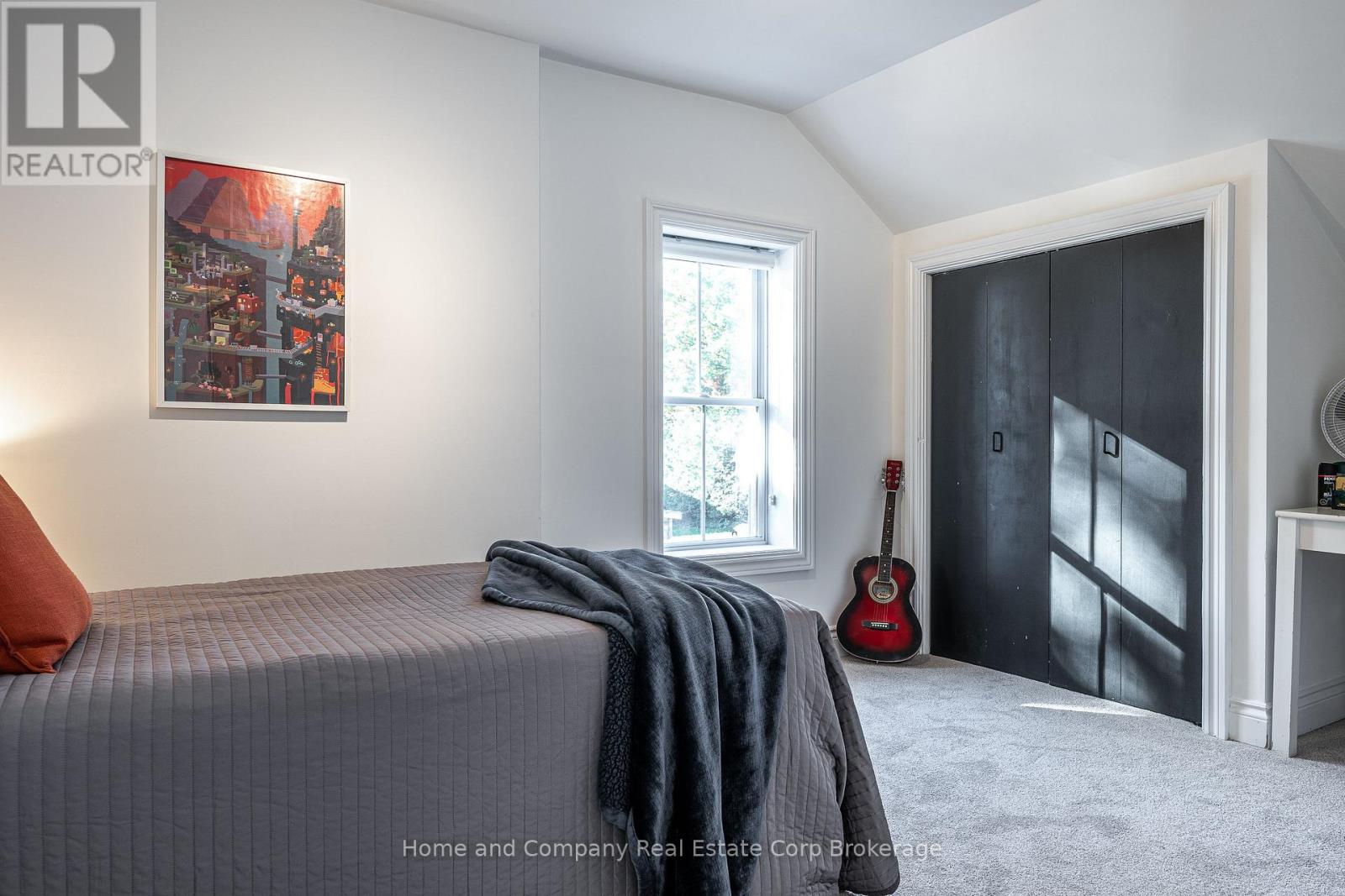 18 Robinson Street Property Photo 31