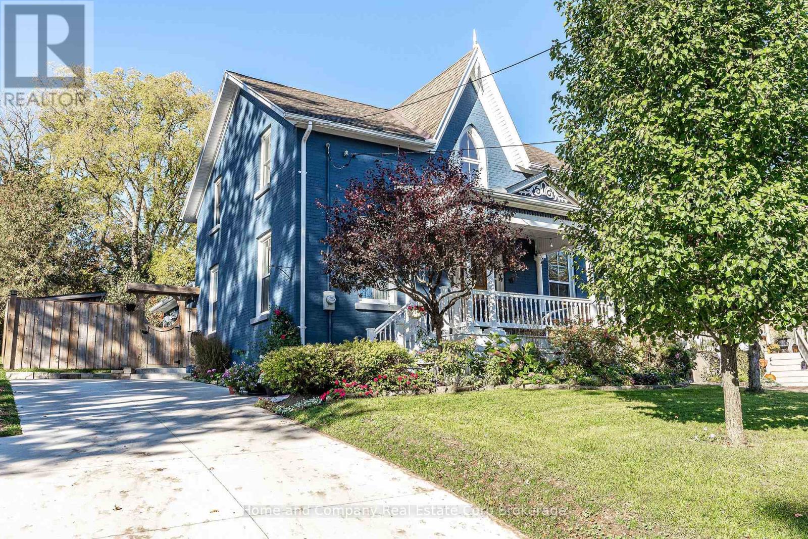 18 Robinson Street Property Photo 38