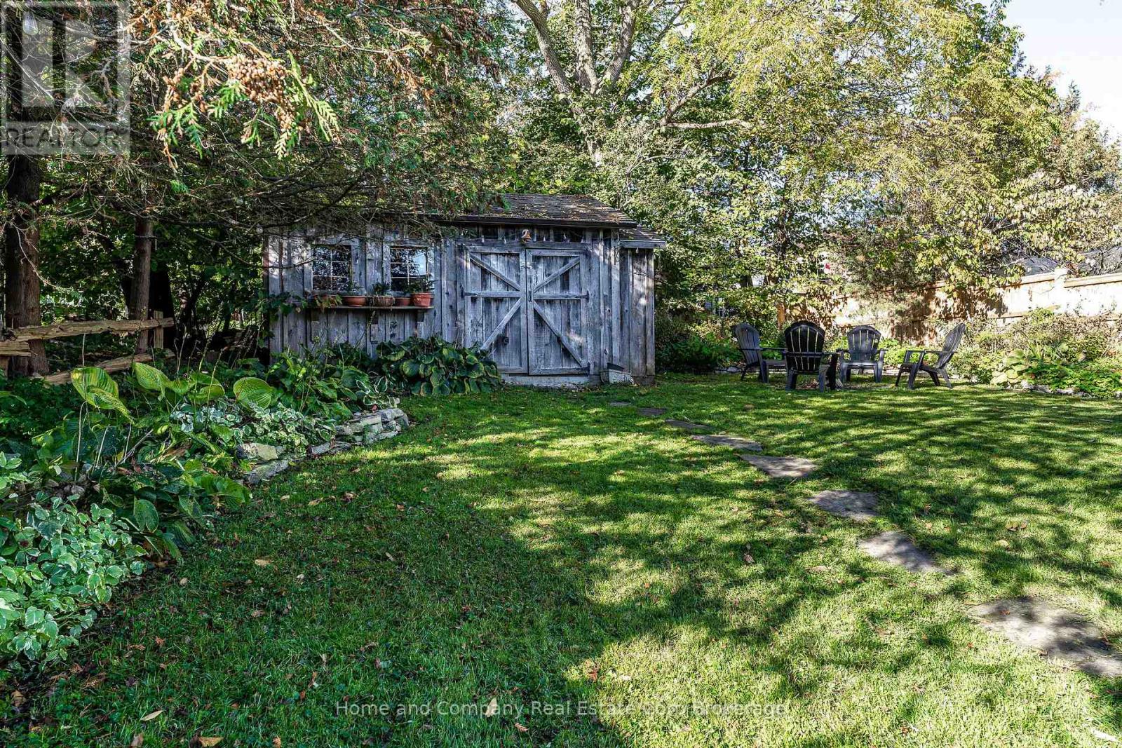 18 Robinson Street Property Photo 43