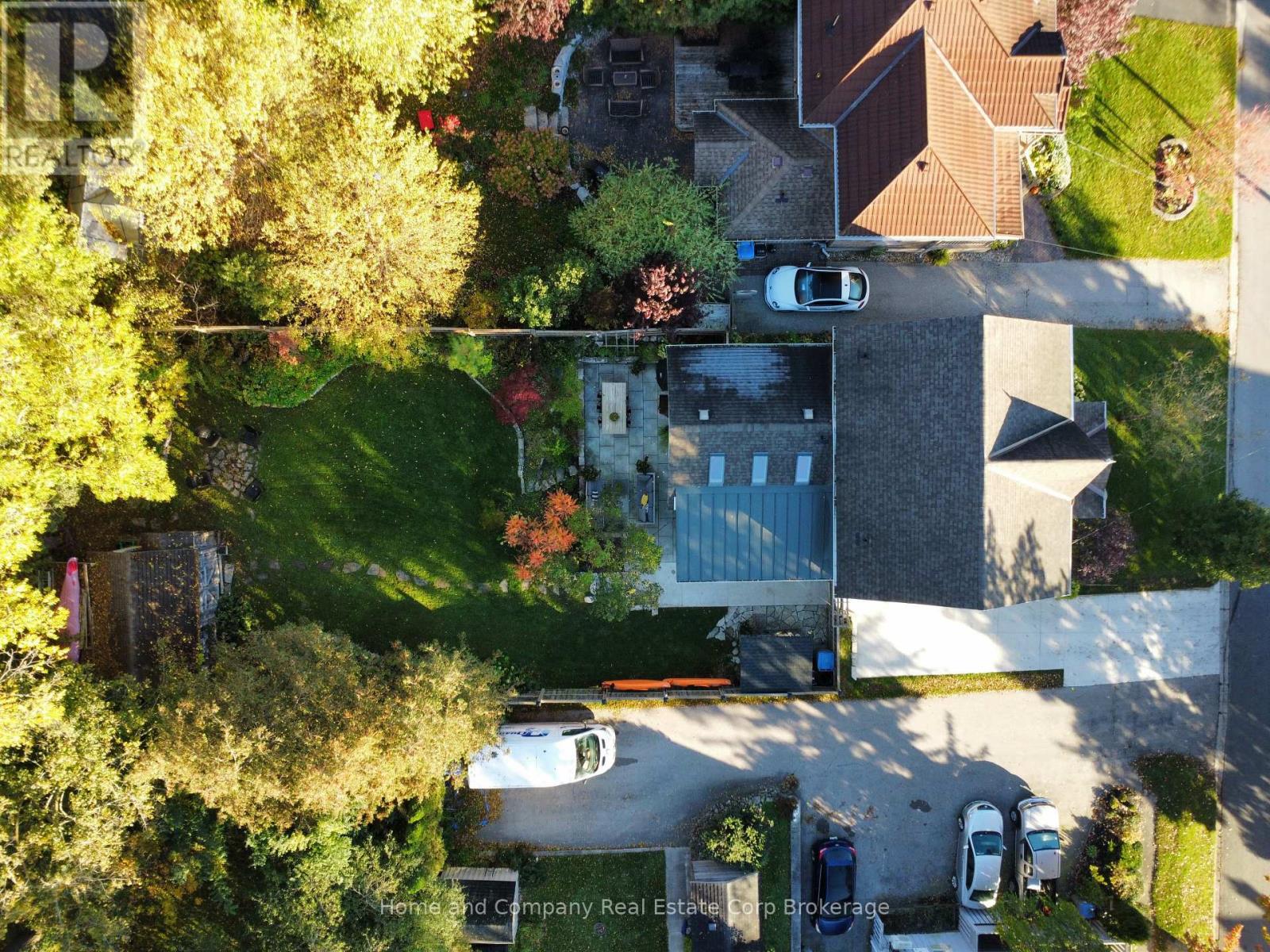 18 Robinson Street Property Photo 47