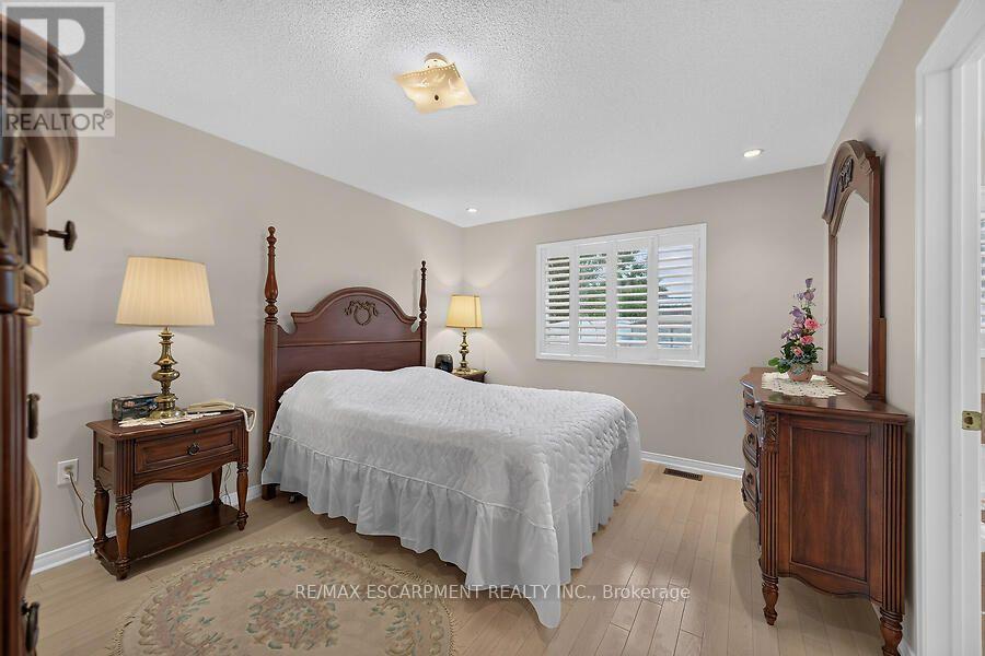166 Toby Crescent Property Photo 14