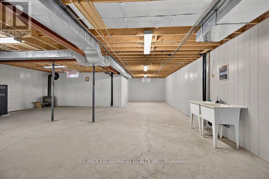 166 Toby Crescent Property Photo 19
