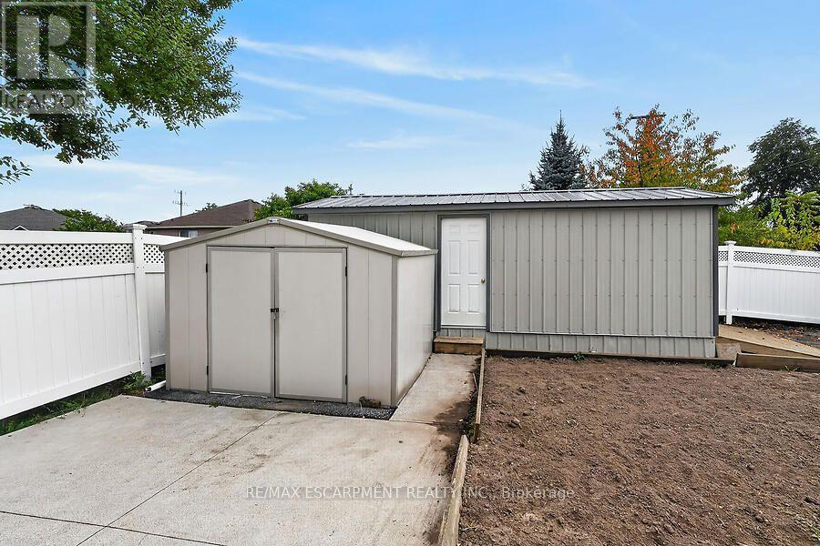 166 Toby Crescent Property Photo 28