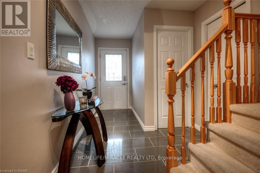 55 Seabrook Drive Property Photo 3