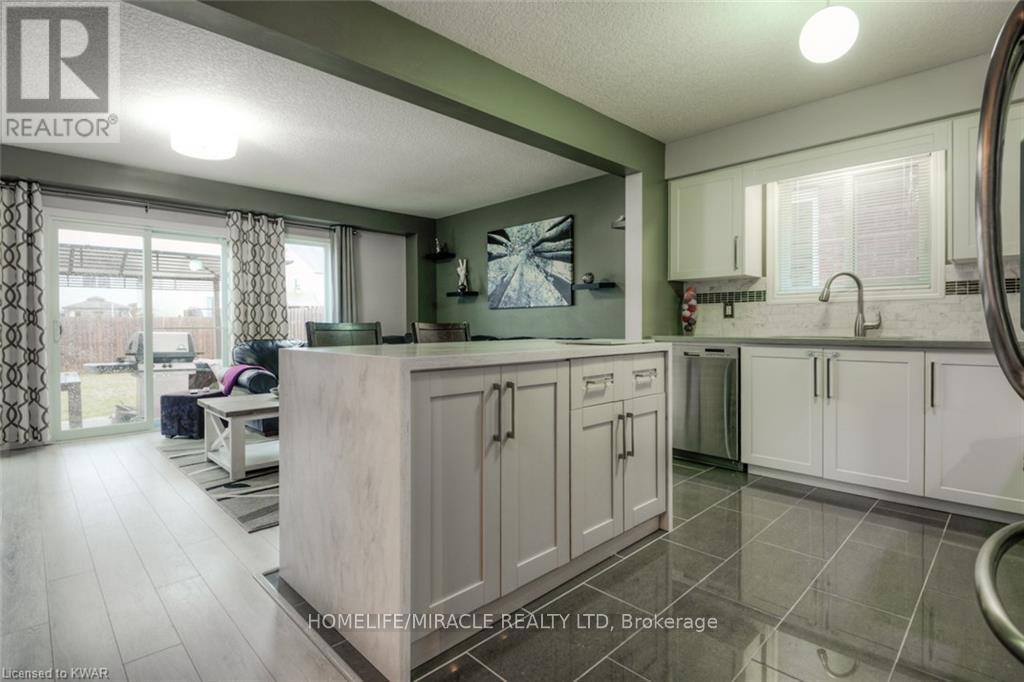55 Seabrook Drive Property Photo 4
