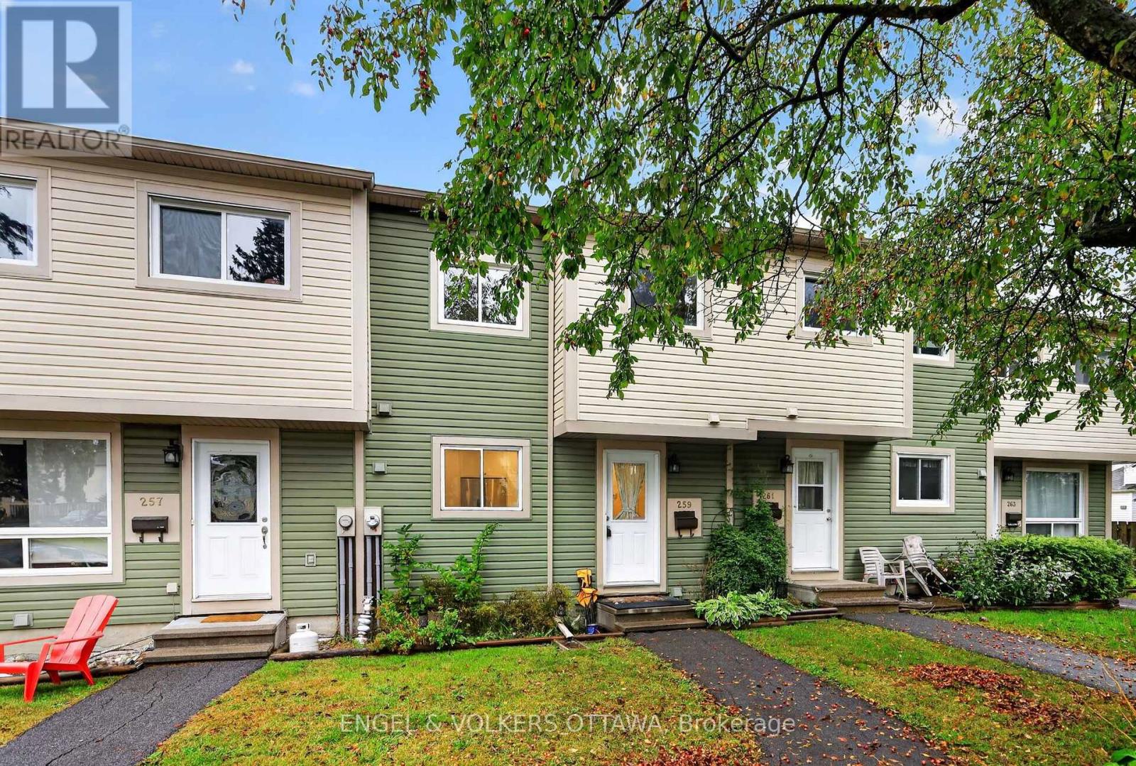 259 Teal Crescent Property Photo