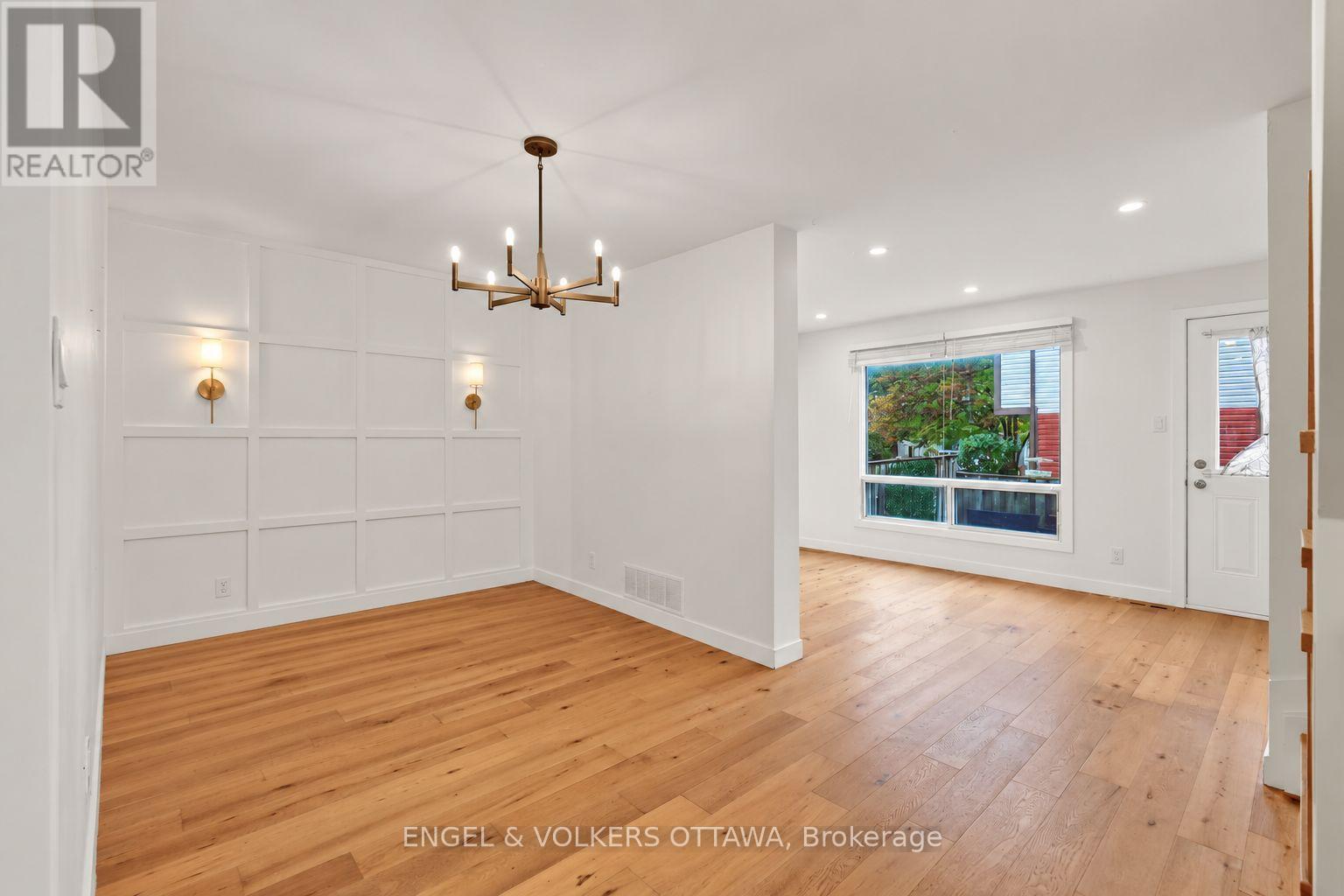 259 Teal Crescent Property Photo 14