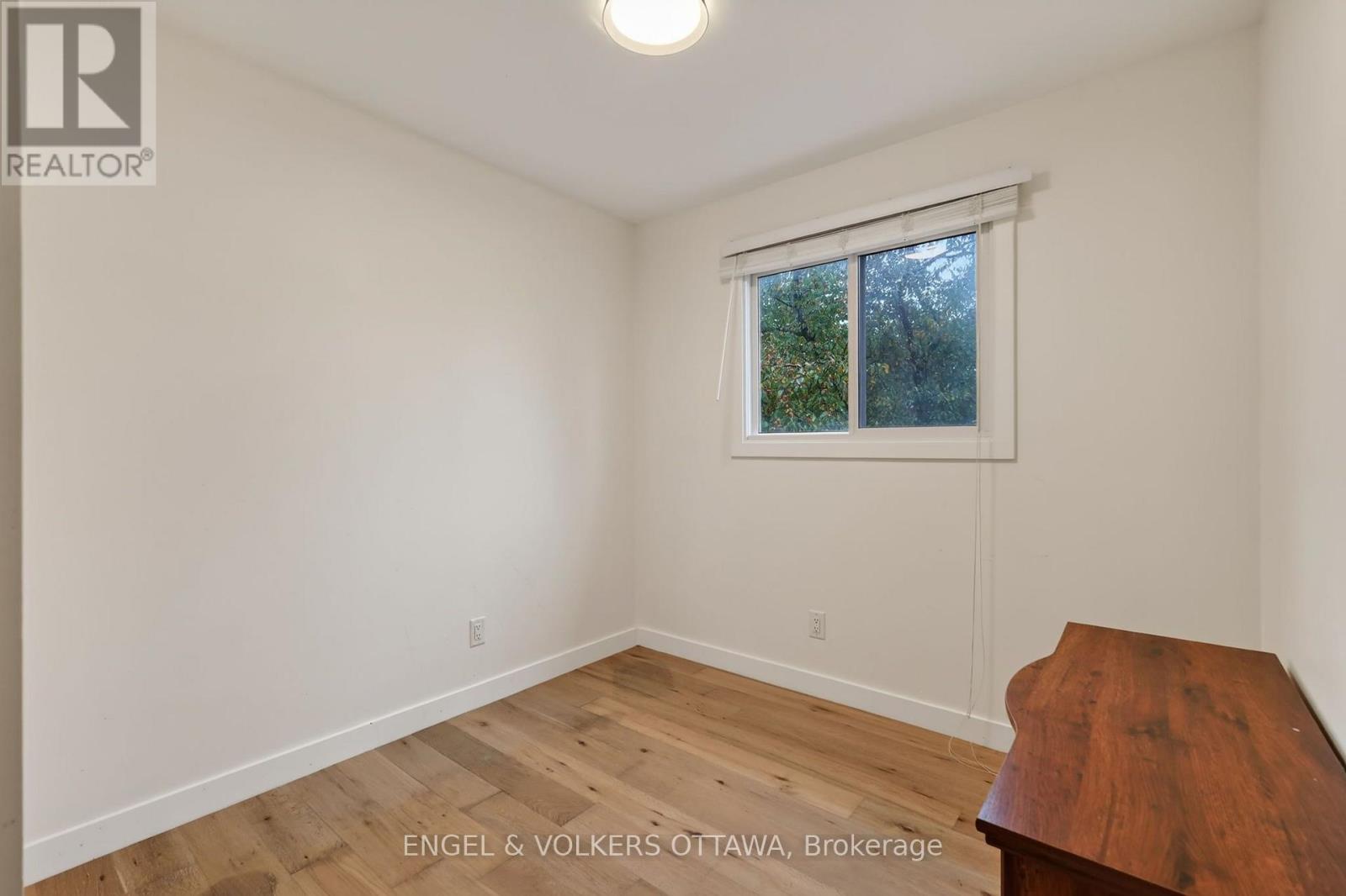 259 Teal Crescent Property Photo 33