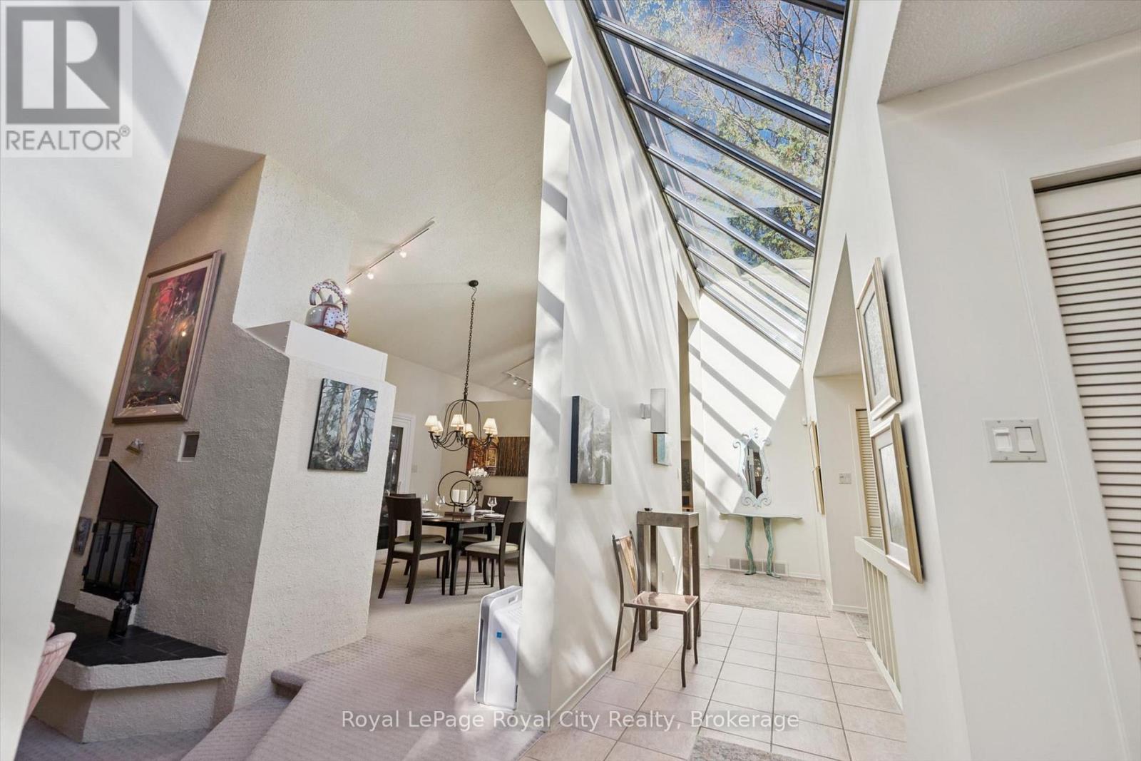 168 South River Road Property Photo 8