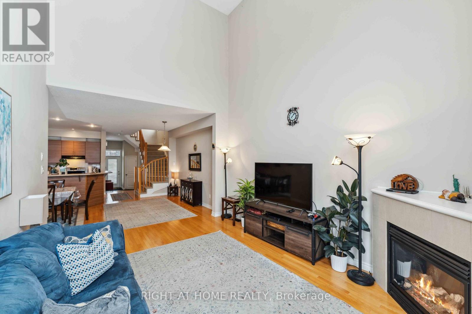 300 Cooks Mill Crescent Property Photo 16