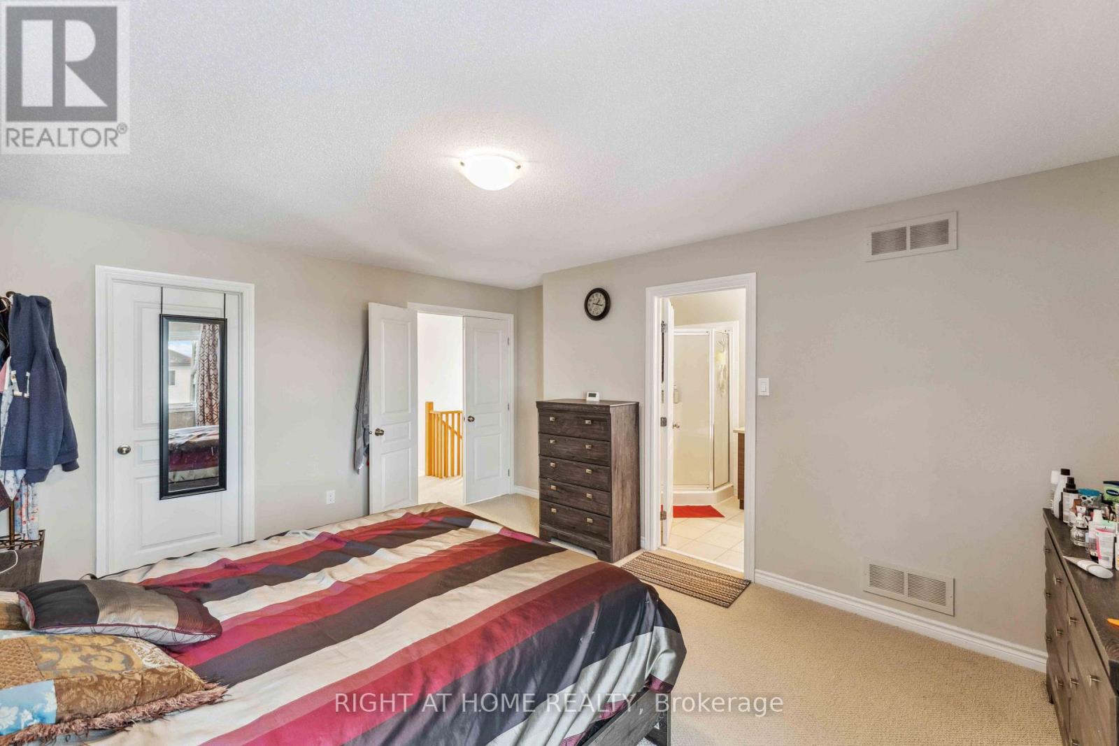 300 Cooks Mill Crescent Property Photo 28
