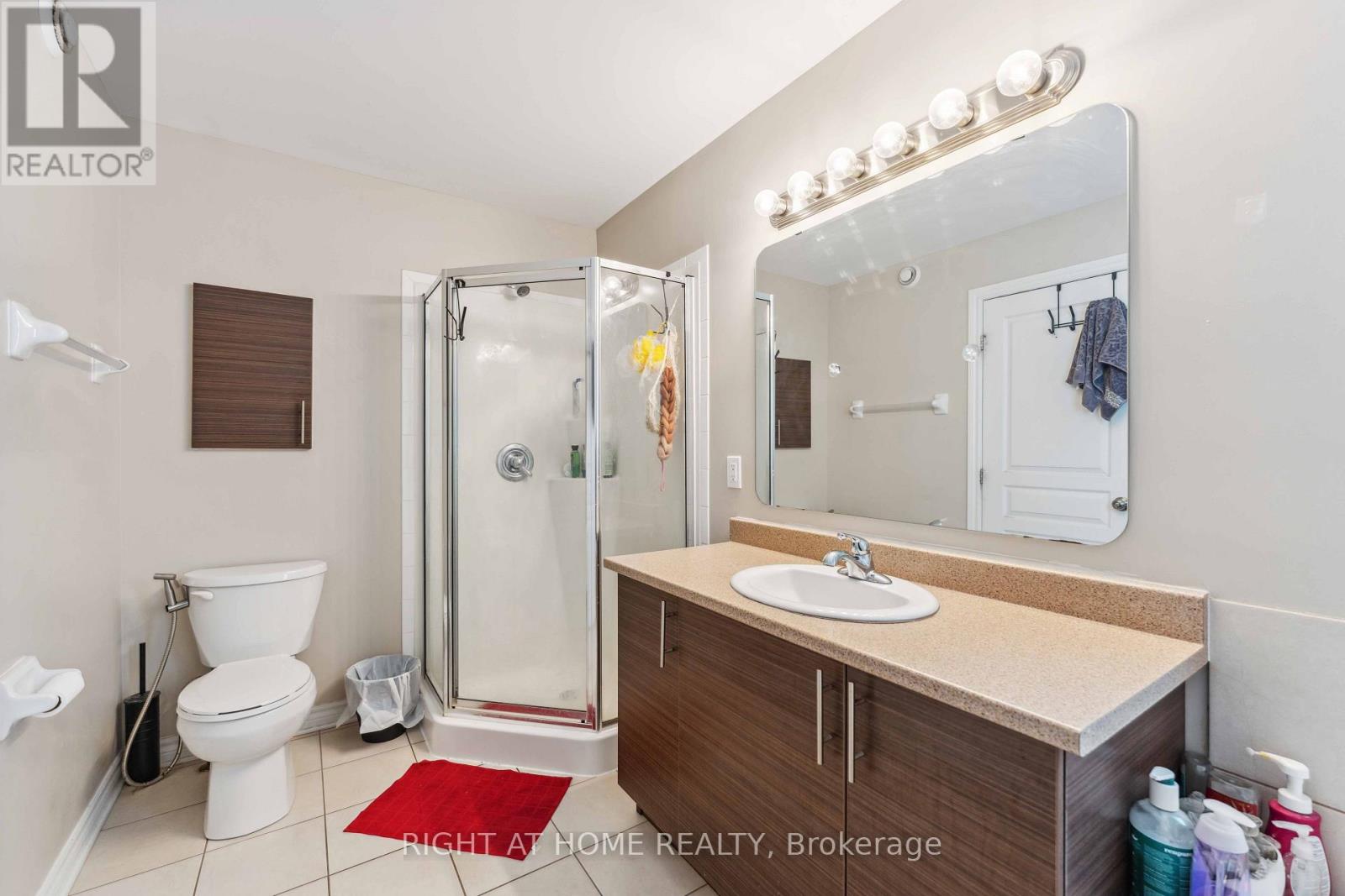 300 Cooks Mill Crescent Property Photo 29
